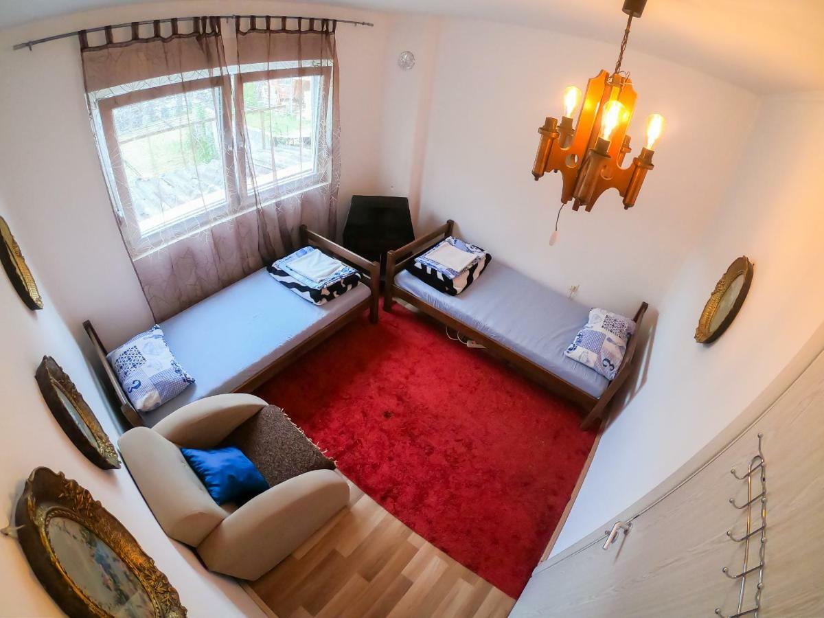 Sarac Hostel Печ Экстерьер фото